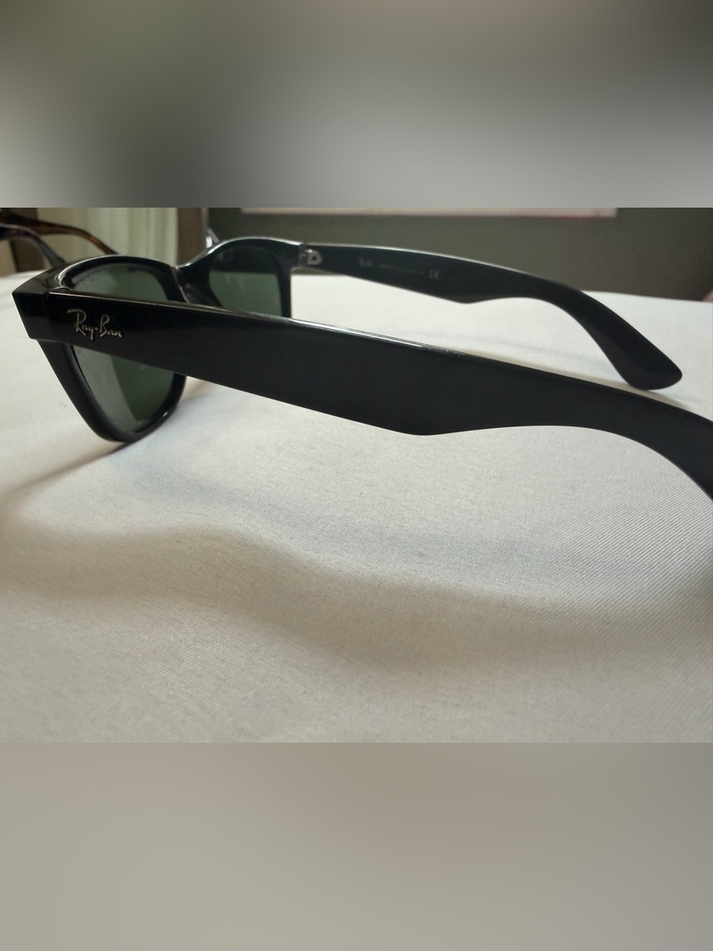 Ray Ban Classic Black Sunglasses with Dark Green Lenses - Picture 3 of 3